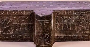 طقوس القرابين عند الفراعنة فى متحف الغردقة.. غذاء الآلهة وسبيل الرخاء والخلود.. لوحة "حتب دى نسو" تكشف أسرار "الذبيحة المقدسة".. وكيف قدّم المصرى القديم الأضاحى طلبًا للرضا الإلهى.. صور مائدة قرابين الملك تحتمس الثالث