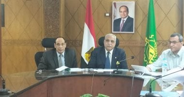 مدير تعليم القليوبية يتابع غرفة العمليات المركزية لامتحانات الثانوية العامة غرفة العمليات المركزية لامتحانات الثانوية العامة