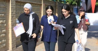 طلاب الثانوية العامة يؤدون امتحان اللغة العربية بإجمالى 55 سؤالاً .. صور امتحانات الثانوية العامة
