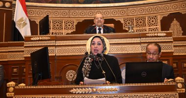 برلمانية تحت قبة الشيوخ تدعو لإزالة التشابك بين المقررات الدراسية فى كليات التربية