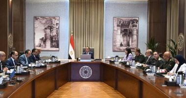مدبولى يتابع إجراءات ترشيد استهلاك الكهرباء فى الحى الحكومى بالعاصمة الإدارية لقاء رئيس الوزراء