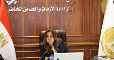 وزيرة التنمية المحلية تتابع مع سكرتيري عموم المحافظات مستجدات ملفات التصالح
