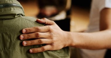 دايماً فى ضهرى ده صاحب عمرى.. 4 أبراج سند وأمان لأصدقائهم طول الوقت مساندة الآخرين