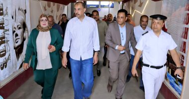 محافظ سوهاج يتفقد أعمال تنفيذ الهوية البصرية وتطوير عددا من المحاور بالمحافظة محافظ سوهاج
