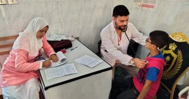 تقديم الخدمات الطبية لـ1338 مواطناً فى قافلة مجانية بدسوق في كفر الشيخ جانب من القافلة الطبية بكفر الشيخ