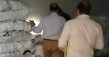 ضبط طن هياكل دواجن غير صالحه للإستهلاك الآدمى بمجزر بمنيا القمح جانب من الحملة