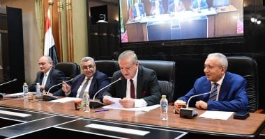 "خطة النواب" توافق على مشروع قانون بفتح اعتماد إضافي بمبلغ 85 مليار جنيه وزيادة بنفس المبلغ في الإيرادات الضريبية.. نائب وزير المالية يوجه رسالة طمأنه: انخفاض ملحوظ في معدل الدين العام رغم التحديات لجنة الخطة والموازنة مجلس النواب