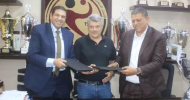 باسكوال يوقع علي عقود توليه مهمة منتخب اليد رسميا باسكوال
