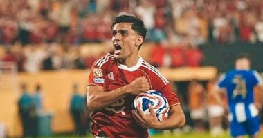 أشرف بن شرقى لـ جمهور الأهلى: نعتذر لكم جميعا وإن شاء الله القادم أفضل أشرف بن شرقى صانع ألعاب فريق الأهلى