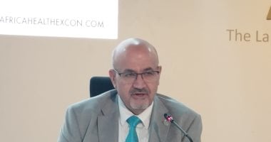 ممثل الصحة العالمية: مصر تمتلك البنية التحتية والبشرية لتصنيع اللقاحات الدكتور نعمة عبد ممثل منظمة الصحة العالمية فى مصر