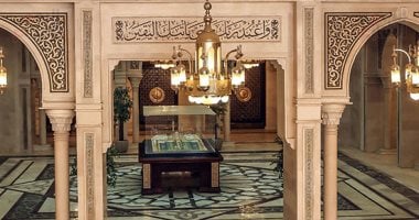 القرآن منحوت على الجدران.. الجمال المعماري لمسجد مصر بالعاصمة الإدارية مسجد مصر