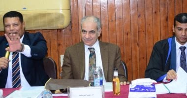 رئيس جامعة أسوان