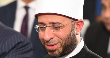 وزير الأوقاف يهنئ وزير الداخلية بعيد الشرطة