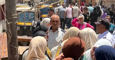 تباين أراء طلاب الثانوية العامة بالدقهلية حول مادتى الفيزياء والتاريخ طلاب الثانوية العامة