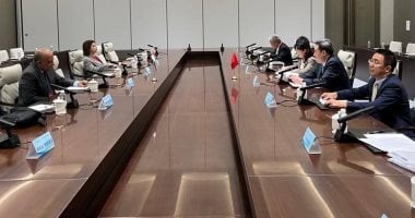 لقاء وزير الكهرباء مع رئيس هيئة الطاقة الصينية