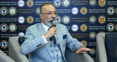 الرقابة المالية تستعرض تجربة إطلاق أول سوق كربون طوعي أمام وفد ليبي الدكتور طارق سيف المدير التنفيذي لمعهد الخدمات المالية