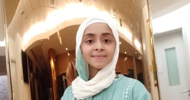 "ملوك" قصة طفلة من متحدى السرطان فى أسوان.. الطالبة نجحت بتفوق رغم معاناتها على سرير المرض.. والدها: كانت تسهر الليل تذاكر دروسها بين أجهزة العلاج.. ورئيس المنطقة الأزهرية يؤكد:"مثالاً مشرفاً للإرادة".. صور الطفلة سماح بفي المستشفى