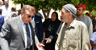 محافظ الدقهلية يتفقد حملة التبرع بالدم فى مستشفى بلقاس