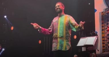 جمهور غفير فى حفل بودشارت يغنون ويرقصون معه على مسرح موازين بودشارت