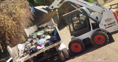 مدينة الطود تنجح فى رفع 28 طن قمامة ومخلفات خلال حملة نظافة بقرية المريس