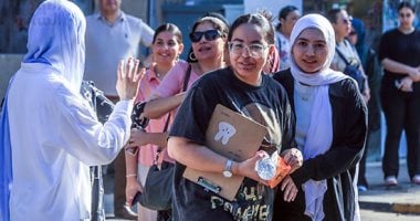 قرابة 780 ألف طالب بالثانوية العامة يبدأون امتحان اللغة الأجنبية الأولى طلاب الثانوية العامة