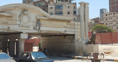 بدء هدم كوبرى المندرة شرق الإسكندرية بعد تشغيل المسار البديل.. صور وفيديو