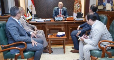 وزير العمل يلتقي مدير صندوق مكافحة وعلاج الإدمان للتعاون في تأهيل وتدريب وزير العمل يلتقي مدير صندوق مكافحة وعلاج الإدمان