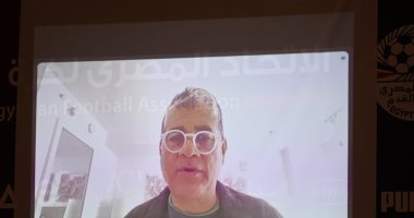 أوسكار يتابع الاختبار الفني والبدني لحكام معسكر الـ"VAR" من أمريكا عبر الزوم الكولومبى أوسكار رئيس لجنة الحكام الرئيسية