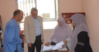 جولة المحافظ بالقرية