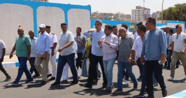 محافظ السويس يتفقد أعمال التطوير والتأسيس بشارع بورسعيد