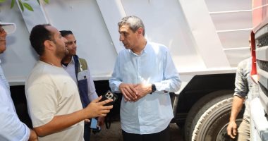 محافظ السويس يجرى جولة مفاجئة لورش المحافظة لمتابعة أعمال صيانة 