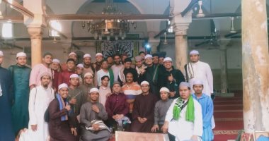 وفد شبابى ماليزى يزور مسجد سادات قريش فى بلبيس بالشرقية.. صور