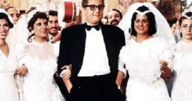 محمود عبد العزيز فى فيلم سيداتى آنساتى 