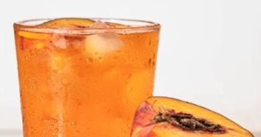 نيوز برو : 
                                            طريقة عمل عصير الخوخ مع الزنجبيل والليمون.. منعش ومنشط فى الصيف
                                        