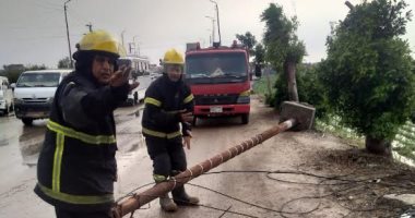 الطقس السيئ يتسبب فى سقوط عمود إنارة بكفر داود فى المنوفية