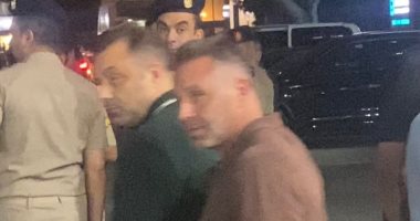 حازم إمام وعلاء مقلد فى عزاء والدة هشام إسماعيل حازم إمام فى عزاء والدة هشام إسماعيل