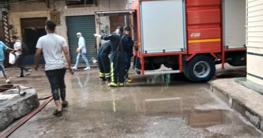 السيطرة على حريق مخزن بلاستيك فى منطقة بحري بالإسكندرية.. مباشر