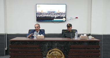 وزير الاتصالات يلتقى بالمتقدمين لمبادرة "الرواد الرقميون" بمقر الأكاديمية العسكرية