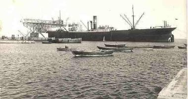 فى قلب البحر الأحمر.. القصير أكبر محطات الفوسفات فى مصر والعالم.. أنشأ فيها الإيطاليون مستعمرة كاملة واستخدموا أول تلفريك وقطارات لنقل الخام قبل قرن من الزمن.. و"كافى" أول سفينة فوسفات تبحر إلى الهند 1916.. صور السفينة كافى
