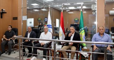 محافظ الإسماعيلية يتابع اصطفاف معدات "الوطنية للطوارئ" بأبوصوير والتل الكبير