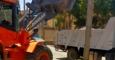 رفع 3500 طن أتربة ومخلفات صلبة في حملات نظافة مكثفة بمدينة إسنا.. صور