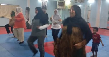 تدريب مستمر وبخطى ثابتة.. بنات أسوان فى قلب الملاعب والصالات الرياضية (صور) بناء القدرات البدنية والدفاع عن النفس