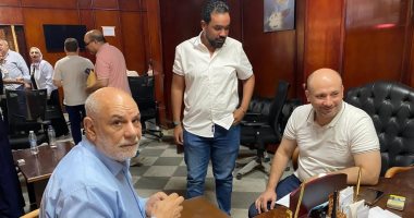 الكشف الطبى على المتقدمين لانتخابات مجلس الشيوخ بمستشفى الفيوم العام