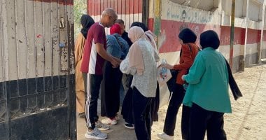 توافد الطلاب