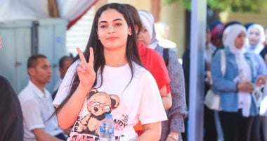 بدء دخول طلاب الثانوية العامة بالجيزة