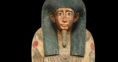 بيع تابوت خشبى مصرى متعدد الألوان فى مزاد عالمى بـ302 ألف جنيه إسترلينى التابوت الخشبى بالاوان