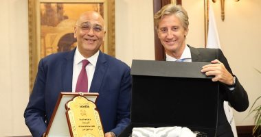 جهاز تنمية المشروعات يتعاون مع برنامج الأمم المتحدة لدعم المشروعات الصغيرة جهاز تنمية المشروع يكرم ممثل برنامج الأمم المتحدة الإنمائي