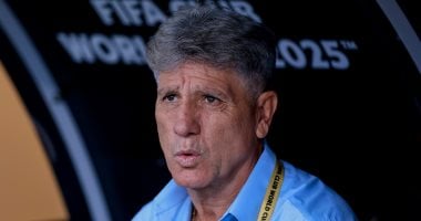 مدرب فلومينينسى: تخطى الهلال لم يكن سهلا.. وعزيمة اللاعبين منحتنا التفوق ريناتو جاوتشو مدرب فلومينينسي