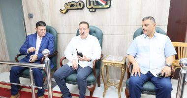 محافظ المنوفية يتابع تداعيات حادث الطريق الإقليمى من مركز سيطرة الشبكة الوطنية