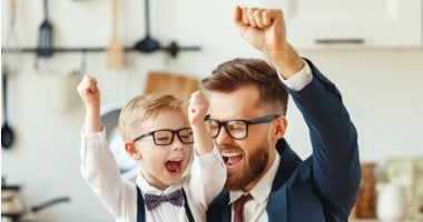 5 علامات يؤكدها علم النفس تدل أن عقل طفلك أكبر من سنه.. نمى مواهبه